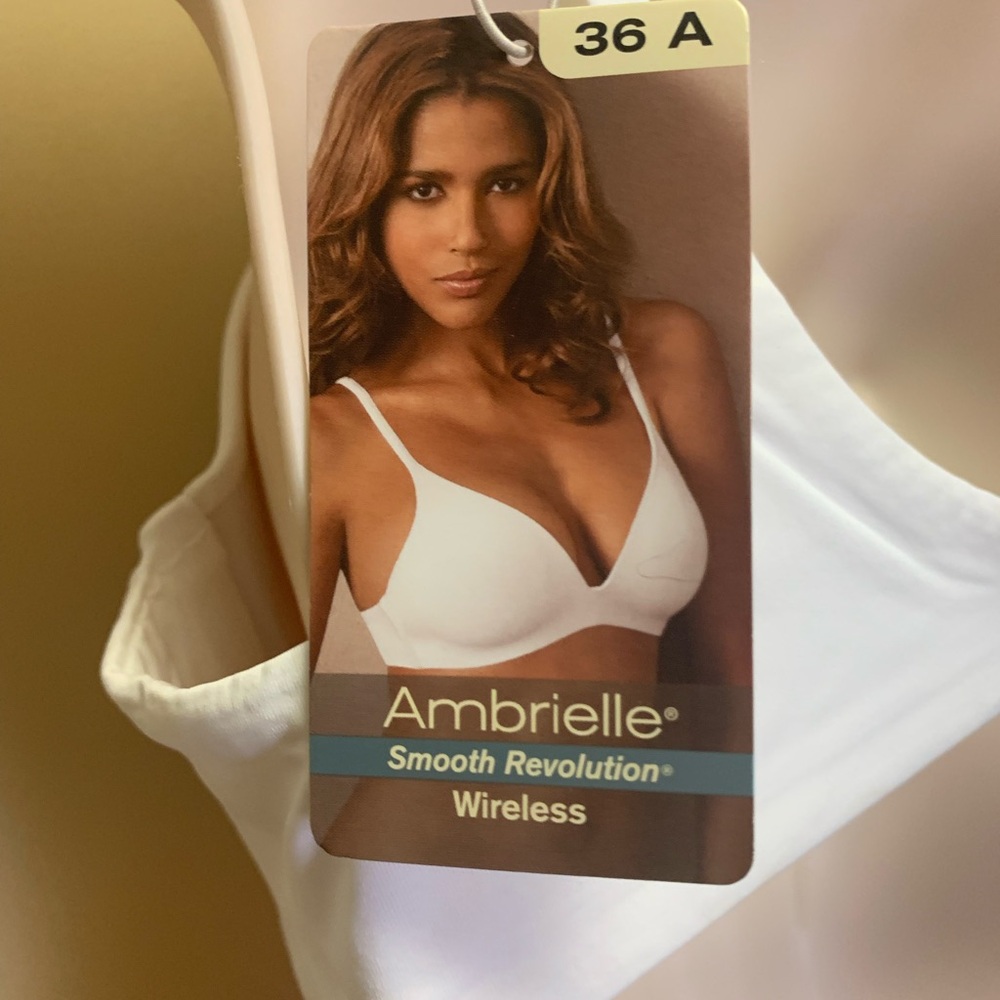 Ambrielle Smooth Revolution Wireless Bra-Optic White-36A-NWT - Picture 5 of 9